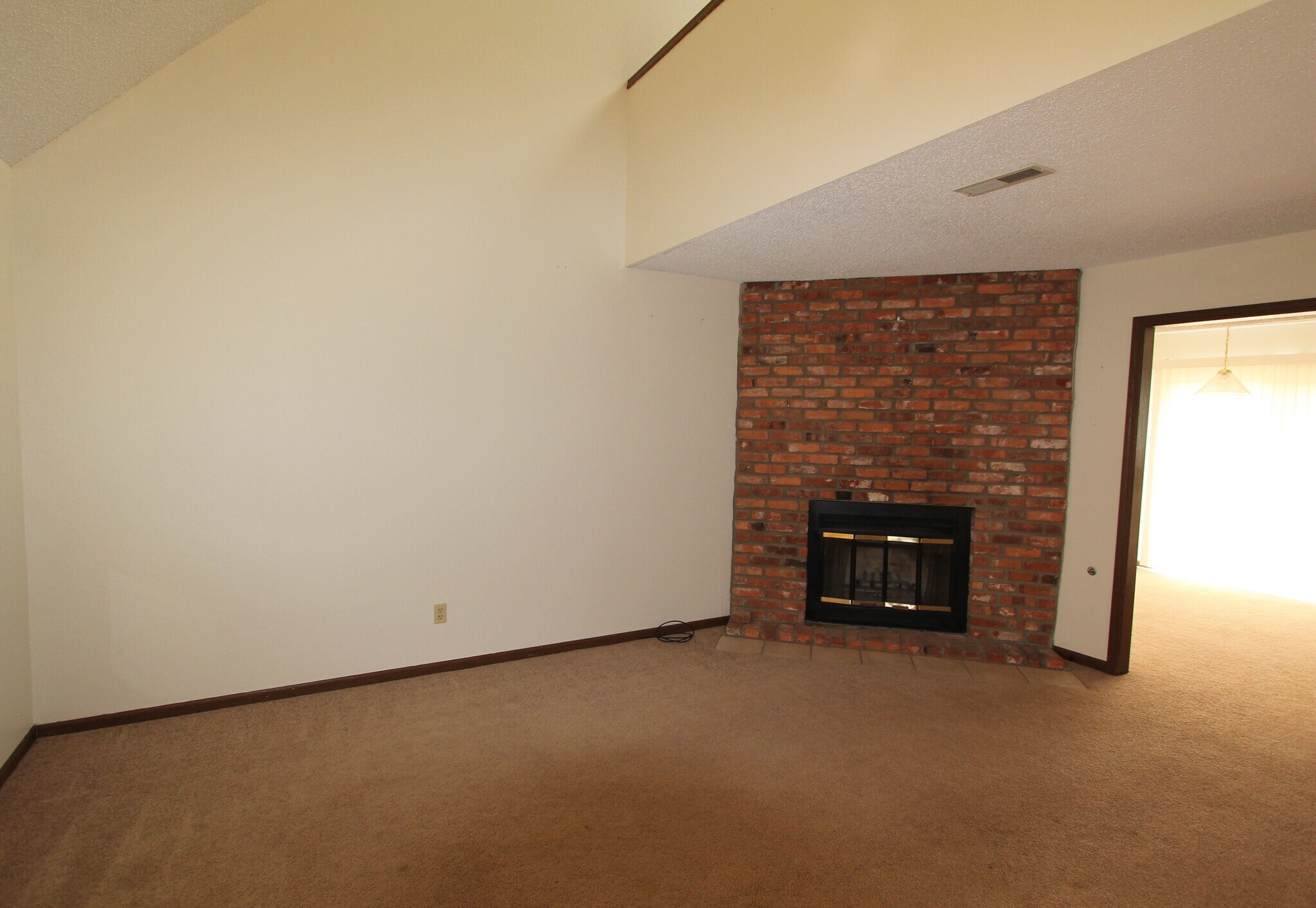 Building Photo - 900 NW 37th St