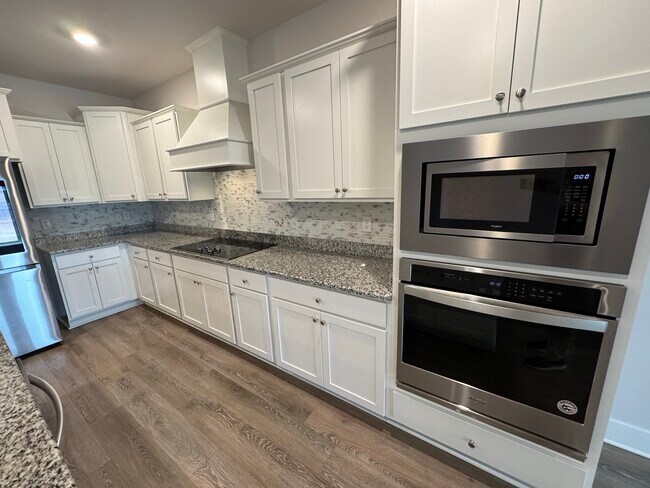 Building Photo - 3533 Sailfish Dr