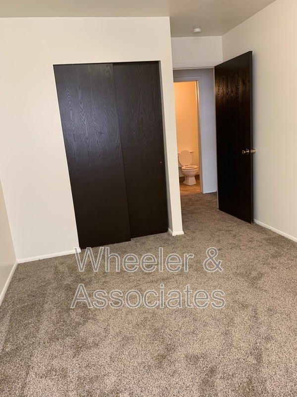 Building Photo - 2650 Jefferson Ave