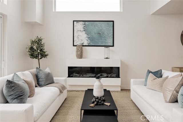 Building Photo - 201 S Juanita Ave