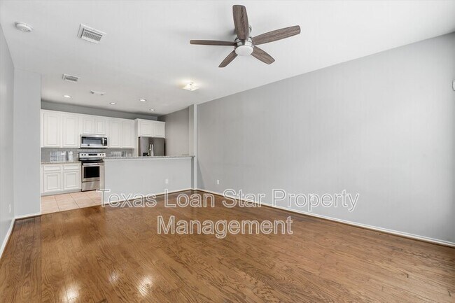 Building Photo - 1507 Sutton St