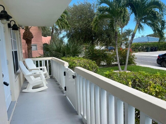 Building Photo - 325 Ocean Breeze