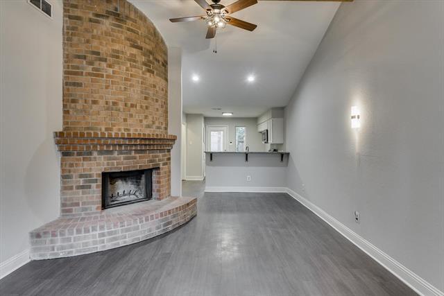 Building Photo - 421 Augustine Dr