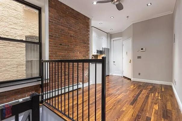 Building Photo - 15 W 103rd St