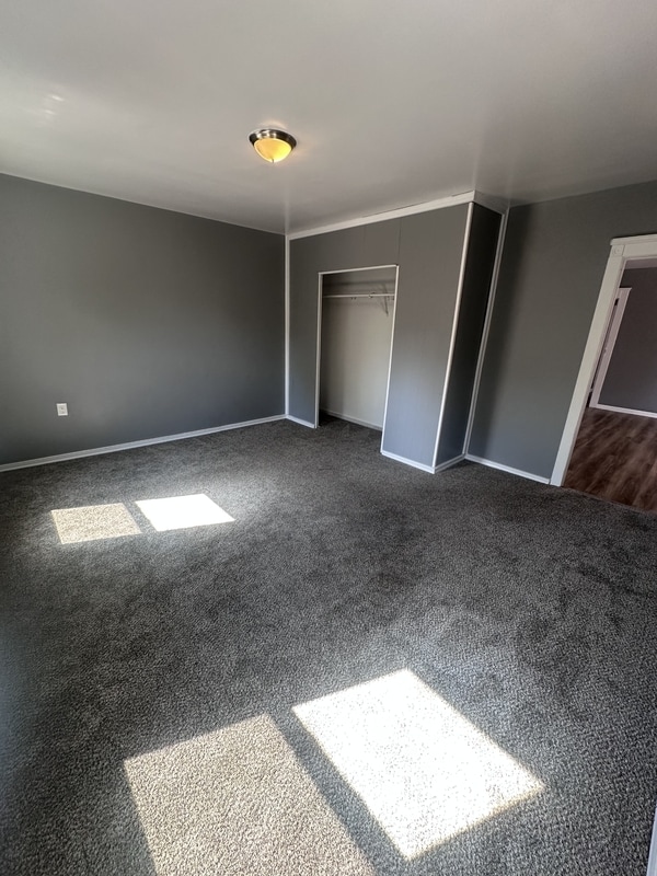 Building Photo - 3414 Daisy Ave