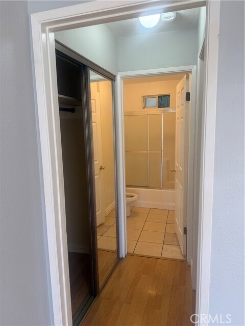 Building Photo - 6439 Woodman Ave