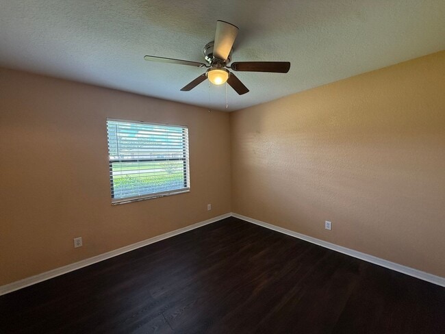 Building Photo - Charming 3-Bed, 2-Bath Oasis with Pool & E...