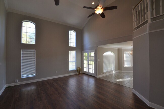 Building Photo - Zachary School District!  Newly remodeled 4 bedroom, 2.5 bath near downtown Zachary