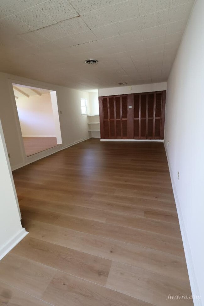 Building Photo - 76 Ryan Ave