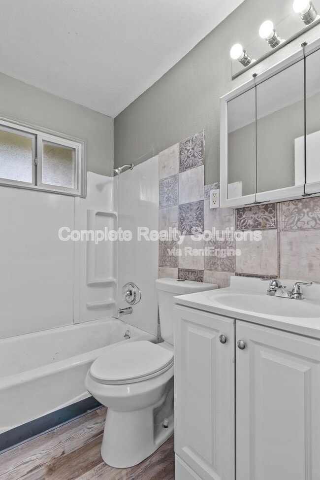 Building Photo - 10720 Spring Garden Dr