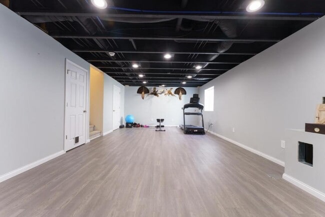 Building Photo - 2783 Au Gres River Dr