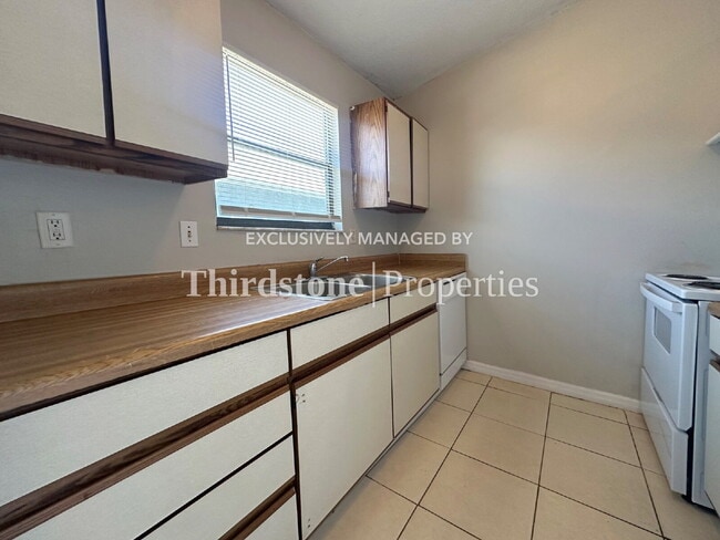 Building Photo - 5143 Indian Lakes Ct