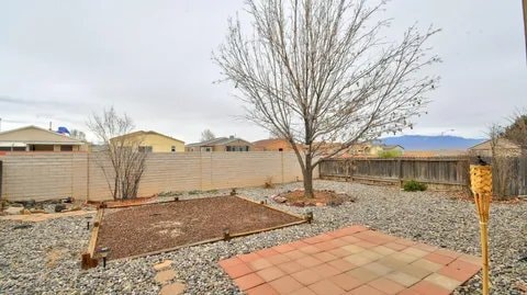 Building Photo - 2257 High Desert Cir NE