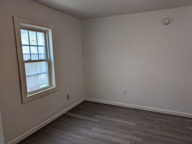 Building Photo - 111 Gridley St