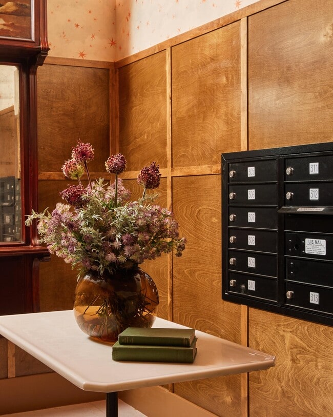 Building Photo - 857 Bergen Ave