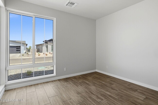 Building Photo - 5516 Edgar Way