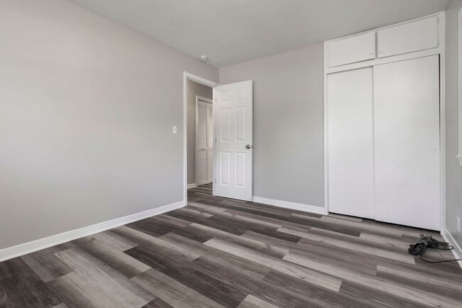 Building Photo - 1209 S 45th St