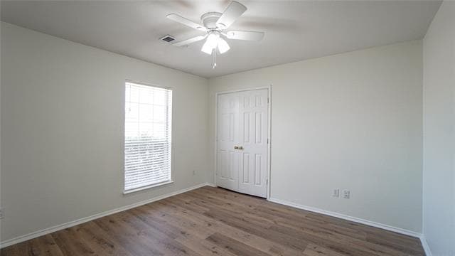 Building Photo - 3124 Creekside Dr