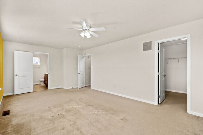 Building Photo - 232 Overlook Dr