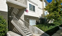 Building Photo - 2304 Sunnybrook Dr