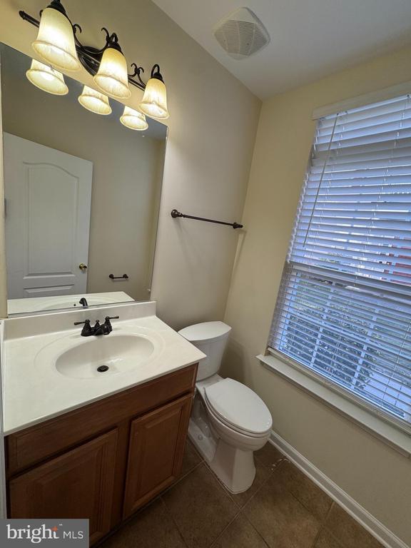 Building Photo - 400 Kintyre Ln