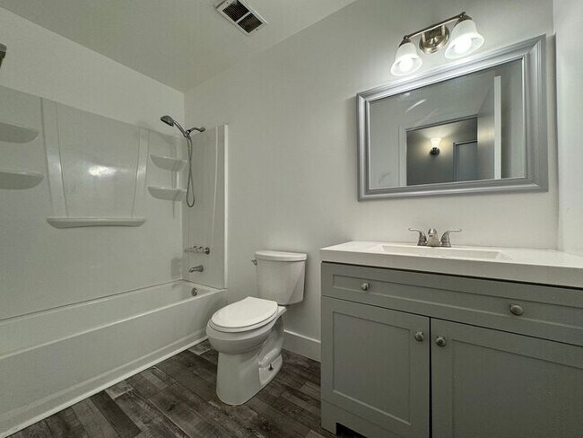 Building Photo - Apply Here: https://realty480pm.appfolio.c...