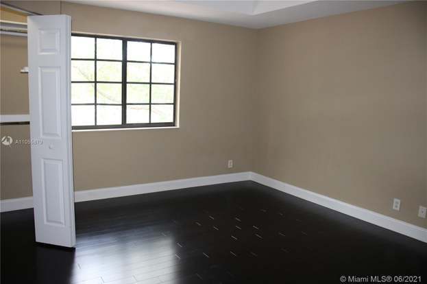 Building Photo - 4146 Forest Dr