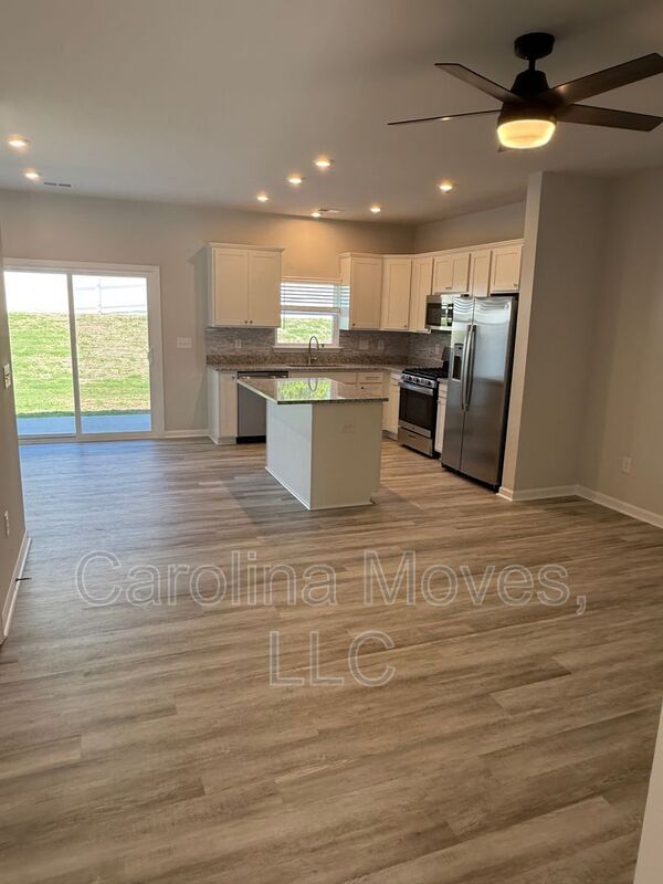 Building Photo - 171 Randwick Ln