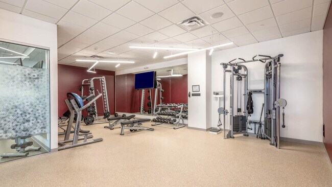 Building Photo - 35 Crescent St