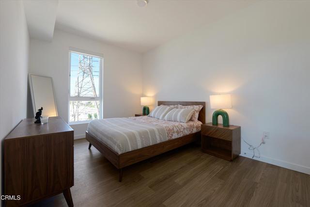 Building Photo - 18900 Parthenia St