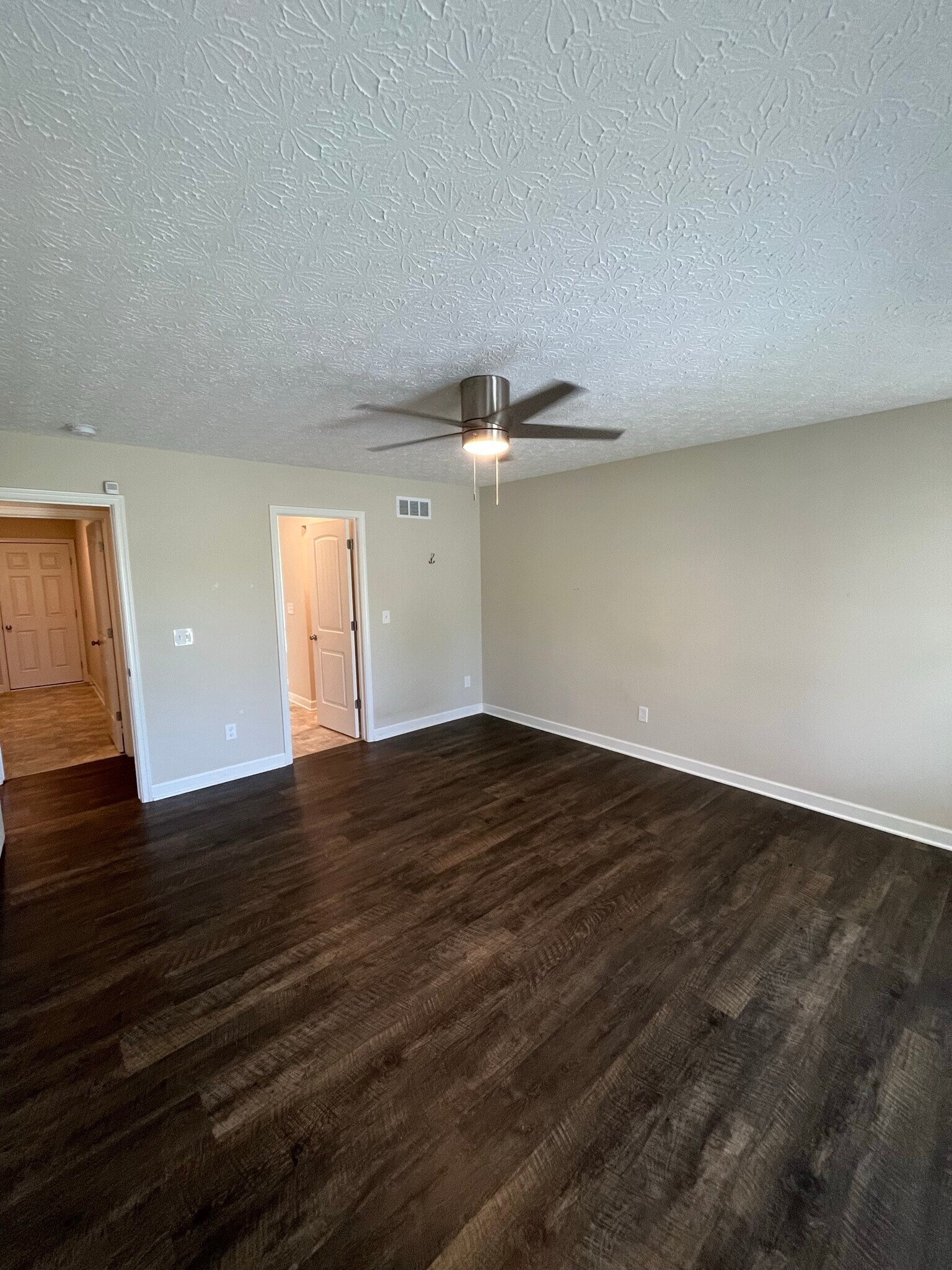 Building Photo - 17200 OH-739