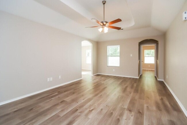 Building Photo - 426 Laurel Sage Dr