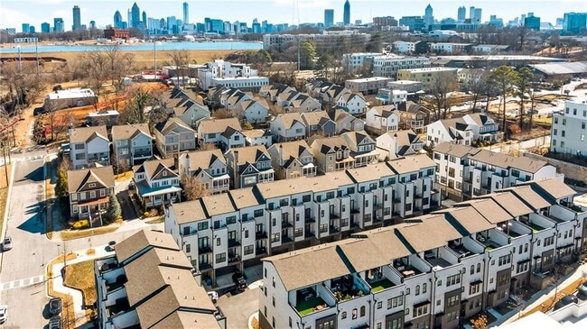 Building Photo - 1338 Booth Ave NW