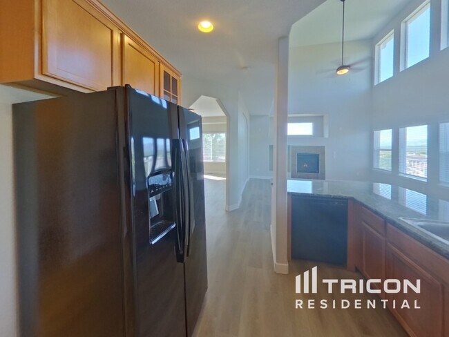 Building Photo - 850 Merrimac River Way