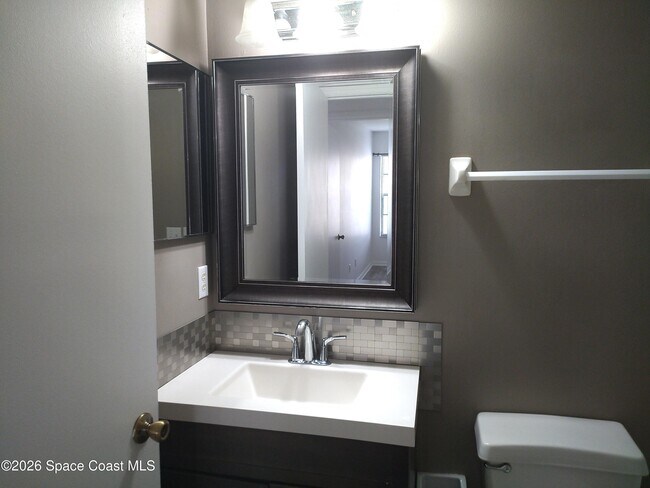 Building Photo - 3619 Egret Dr