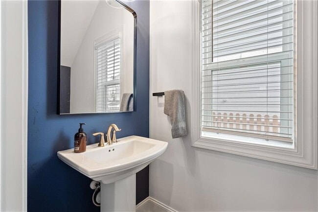 Building Photo - 1870 Lucy Compton Ln NW