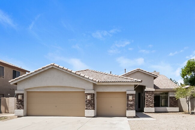 Building Photo - 730 N Swallow Ln