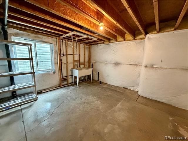 Building Photo - 161 Monares Ln