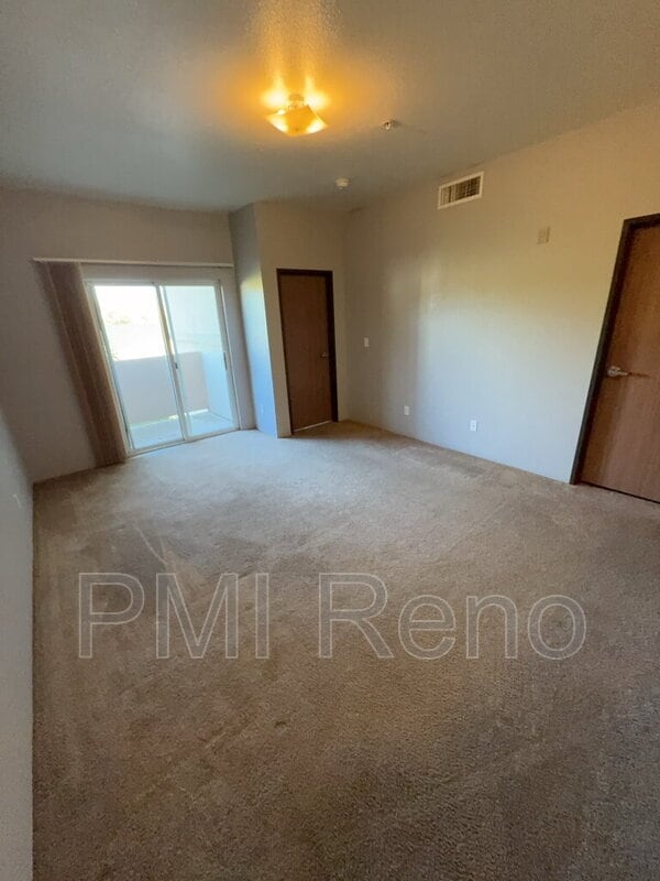 Building Photo - 1600 I St