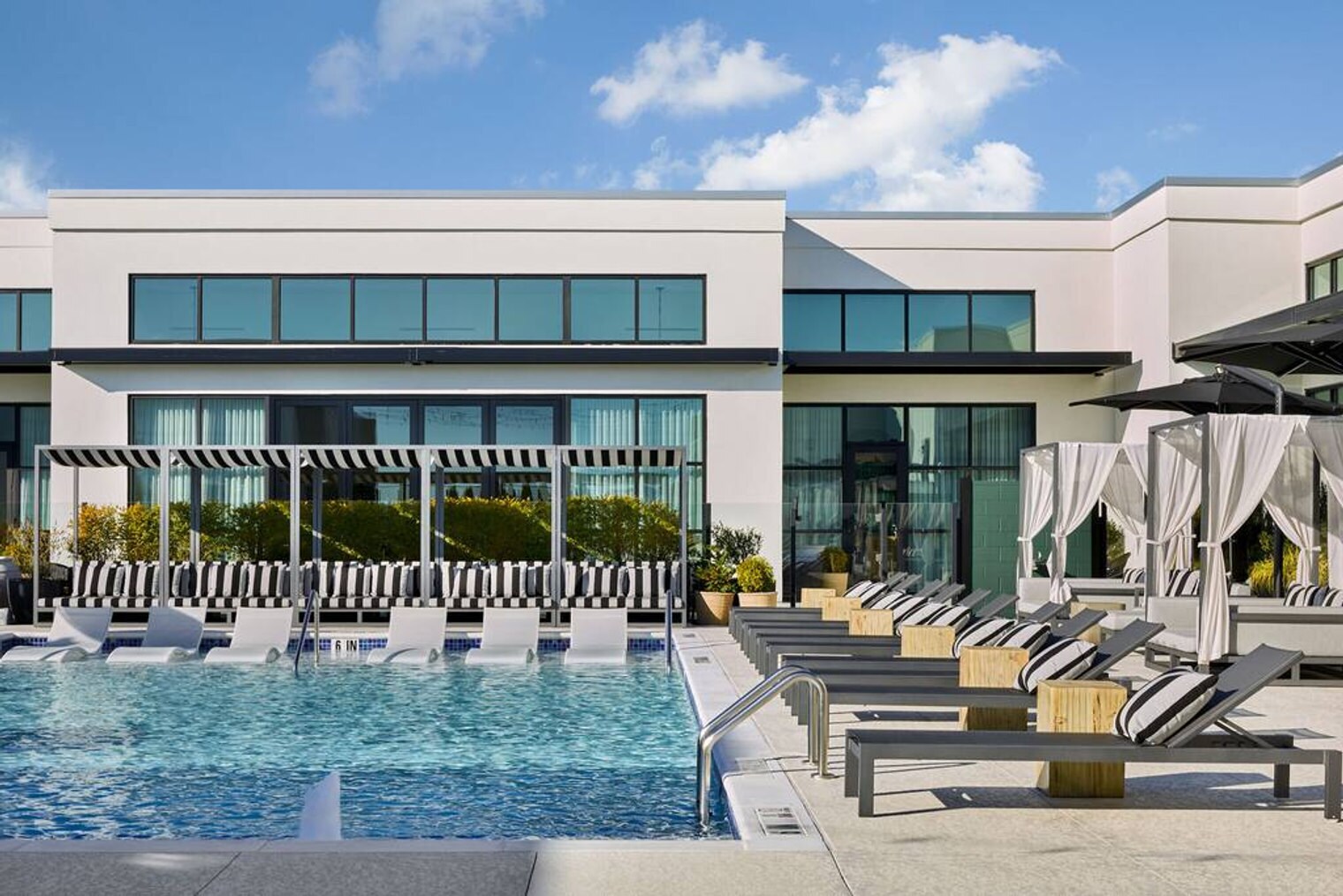 Building Photo - 1050 Brady Ave NW