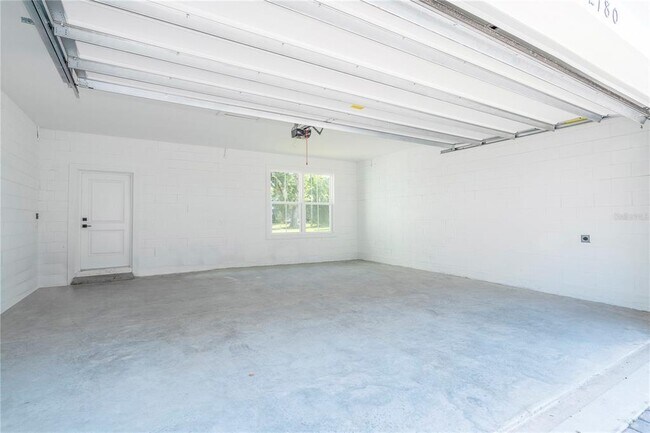 Building Photo - 2180 Forest Cir