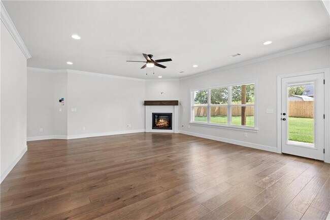 Building Photo - 1361 Sessile Oak Wy