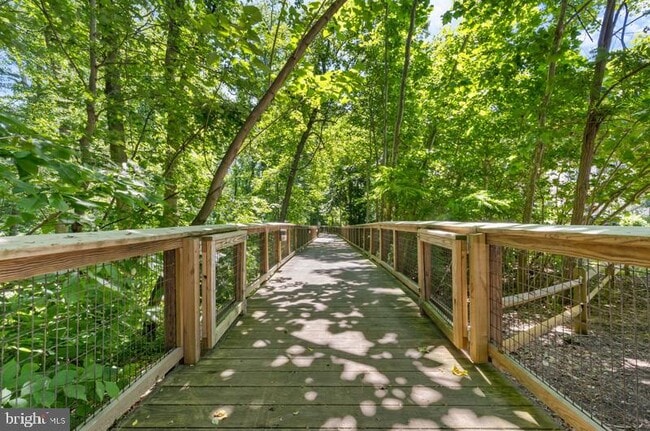 Building Photo - 1 Rivers Edge Terrace