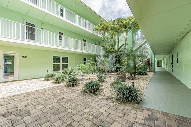 Building Photo - 464 N Paula Dr