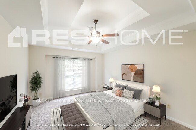 Building Photo - 5205 Meadow Lake Cir