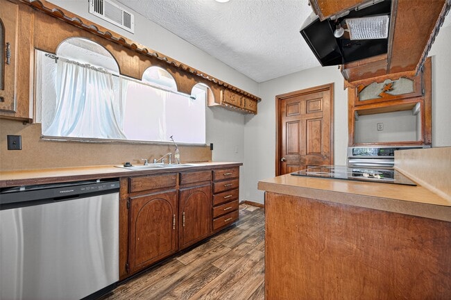 Building Photo - 5414 Spanish Oak Dr