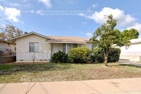 Building Photo - 719 Erica St