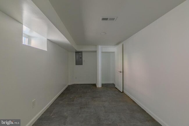 Building Photo - 5512 Locust St