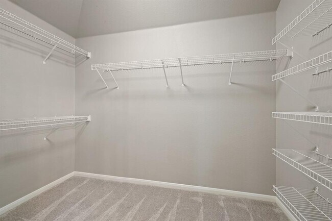 Building Photo - 1121 Boxwood Loop