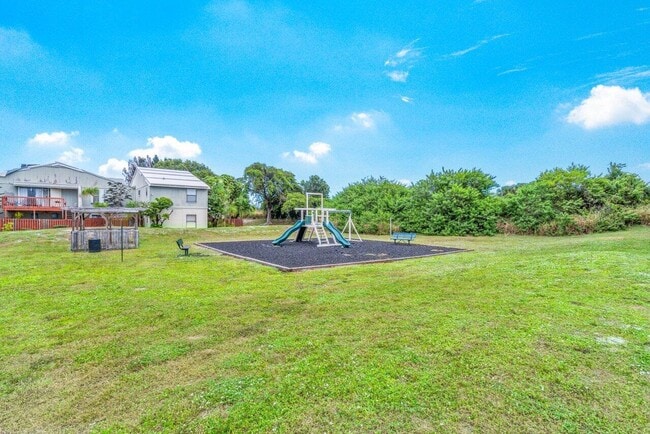 Building Photo - 16 Crossings Cir